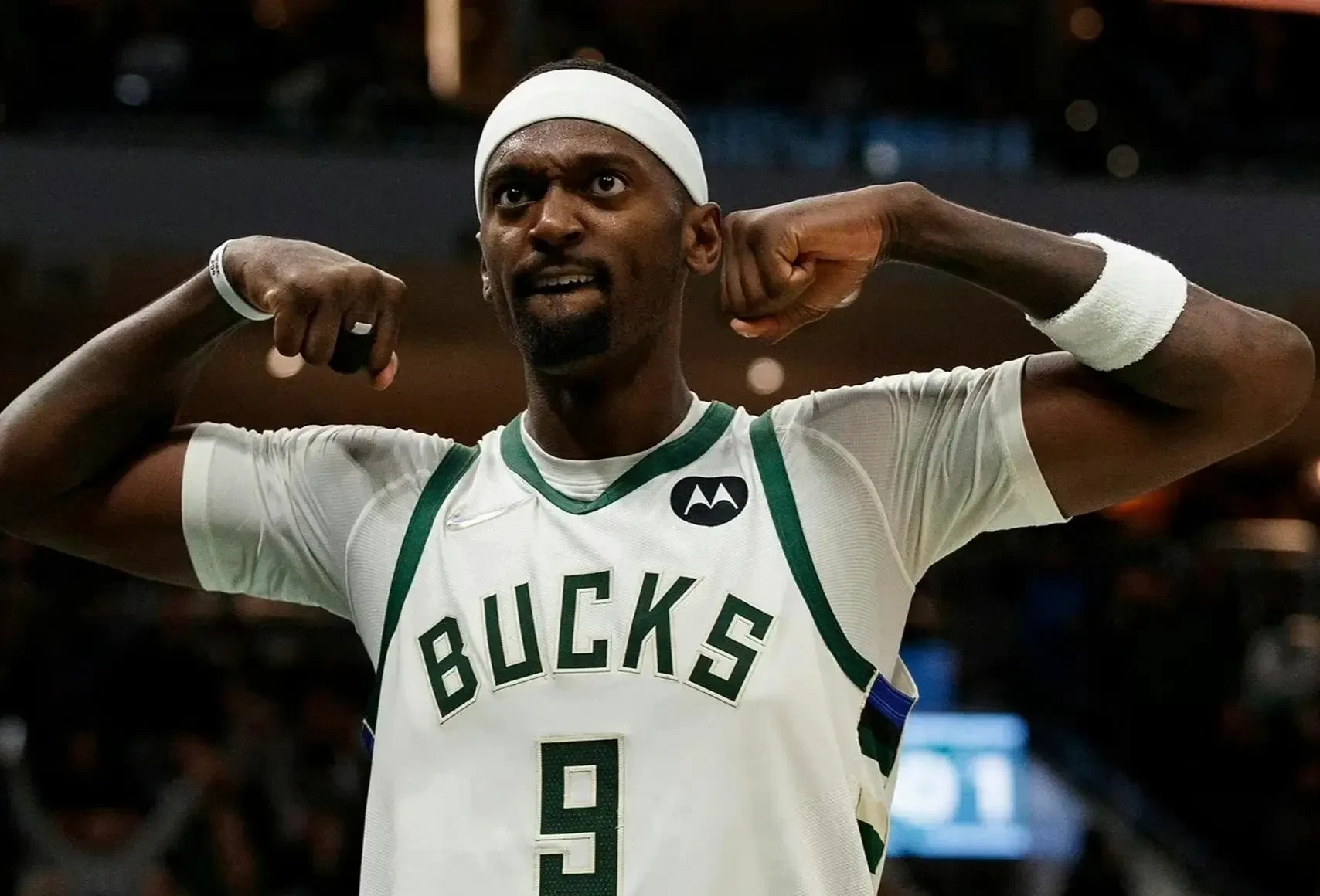 九游体育登录关于蒂姆重要时刻出色防守，雄鹿带队取胜！引发球迷热议的信息