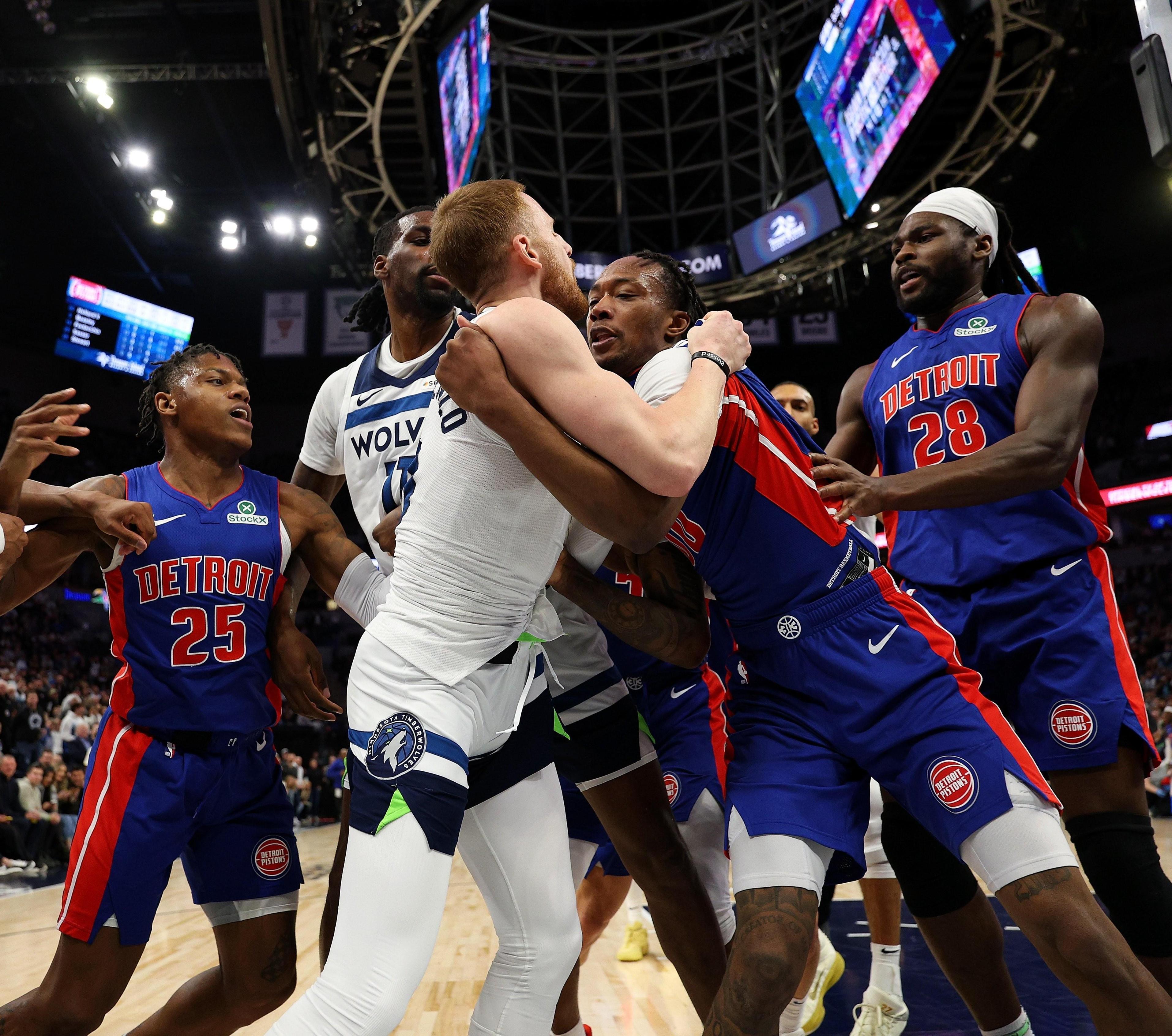 九游体育赛事直播转会期犹他爵士备战欧超杯夏洛特黄蜂围绕NBA总决赛临场应变，这操作让人直呼：今晨山东泰山调整名单以备CBA常规赛的简单介绍